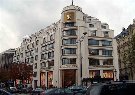 louis vuitton hotel collection.